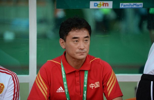 Pelatih caretaker Cina Fu Bo
