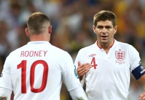 Wayne Rooney dan Steven Gerrard, dua pemain andalan timnas Inggris