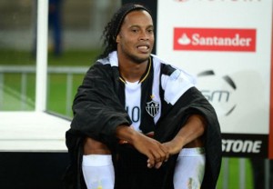 Ronaldinho Ingin Bela Brasil Lagi Di Piala Dunia 2014