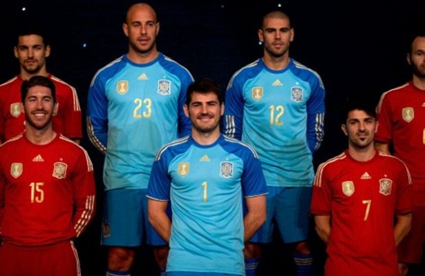 Spanyol Rilis Jersey Baru Serba Merah Untuk Piala Dunia 2014